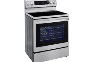 Alternative view of LG LREL6325F Stove