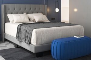 Worldwide Gunner Queen Bed in Light Grey