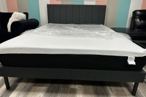 Queen Size bed with 10" inch memory foam mattress