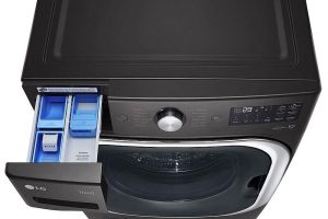 Alternative view of LG WM8900HBA & DLEX8900B Washer Dryer