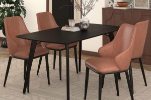 Leon/Kash 5pc Dining Set in Black Table with Saddle Chair