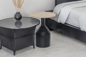 ACCENT TABLE - BLACK/GOLD