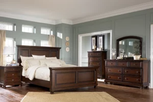 Alternative view of Porter King Panel Bedroom Set